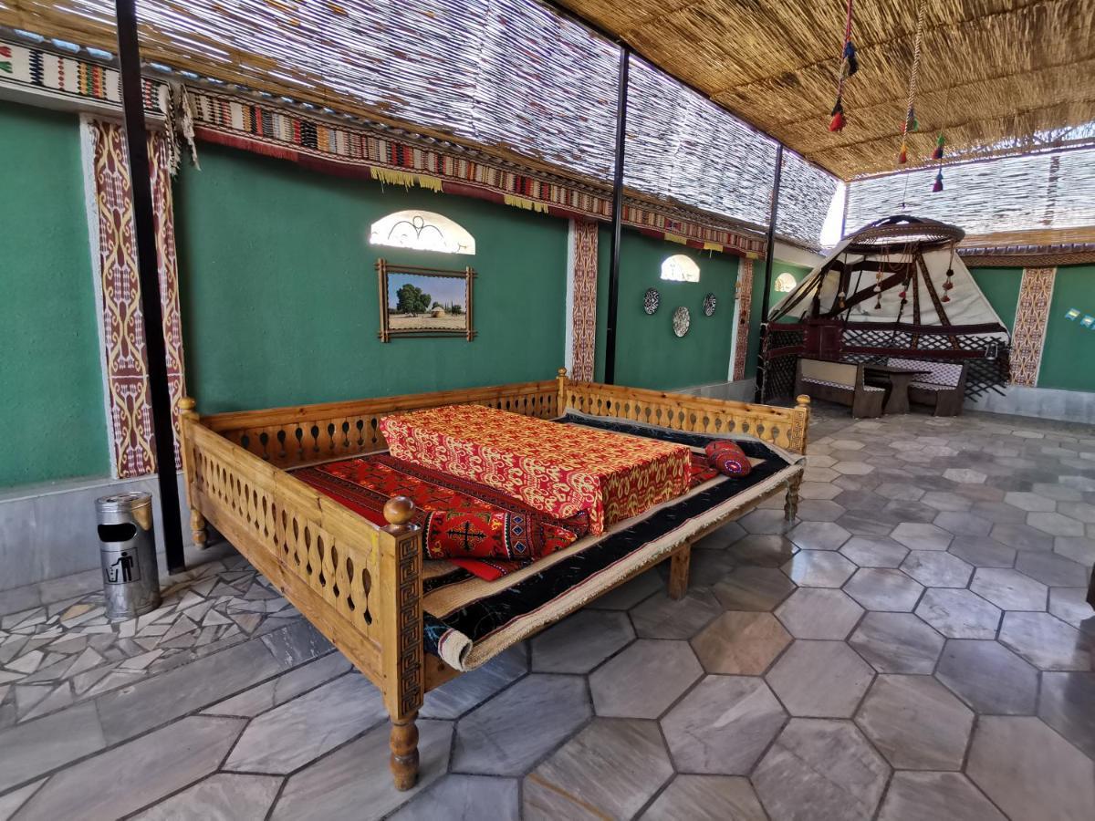 Besqala Hotel Nukus Bagian luar foto