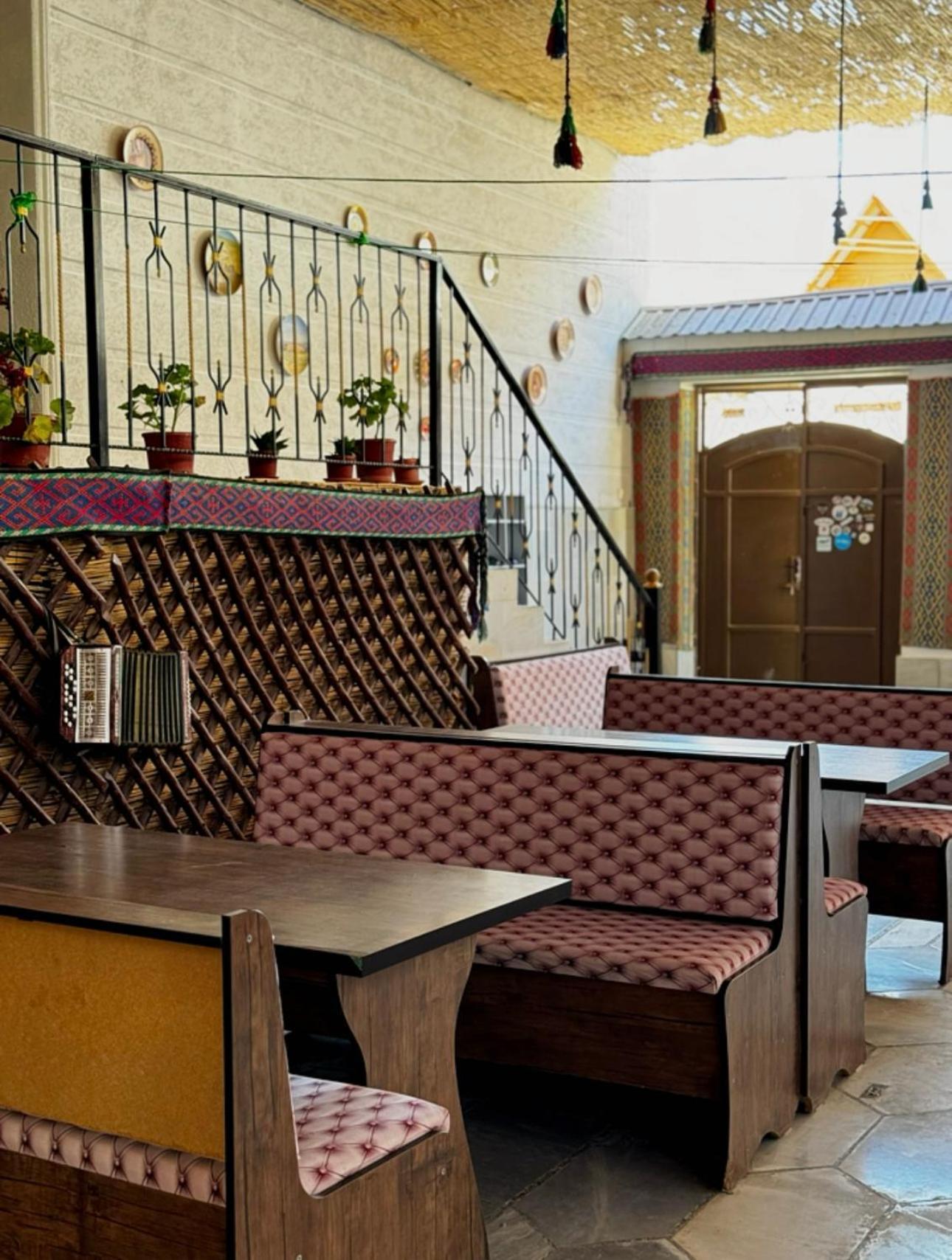 Besqala Hotel Nukus Bagian luar foto