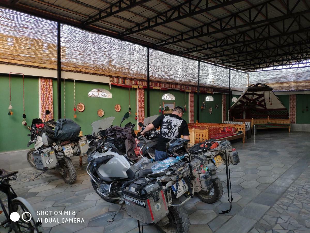 Besqala Hotel Nukus Bagian luar foto
