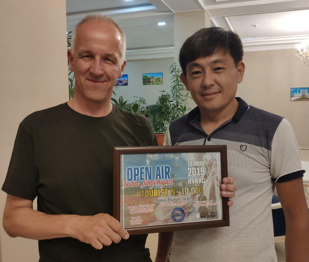 Besqala Hotel Nukus Bagian luar foto